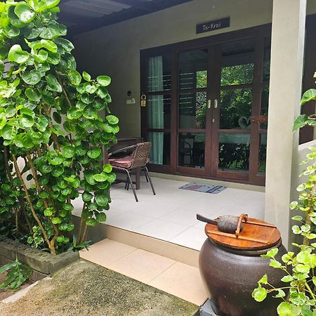 Bang Po Hut Hotel Ban Bang Po Ngoại thất bức ảnh