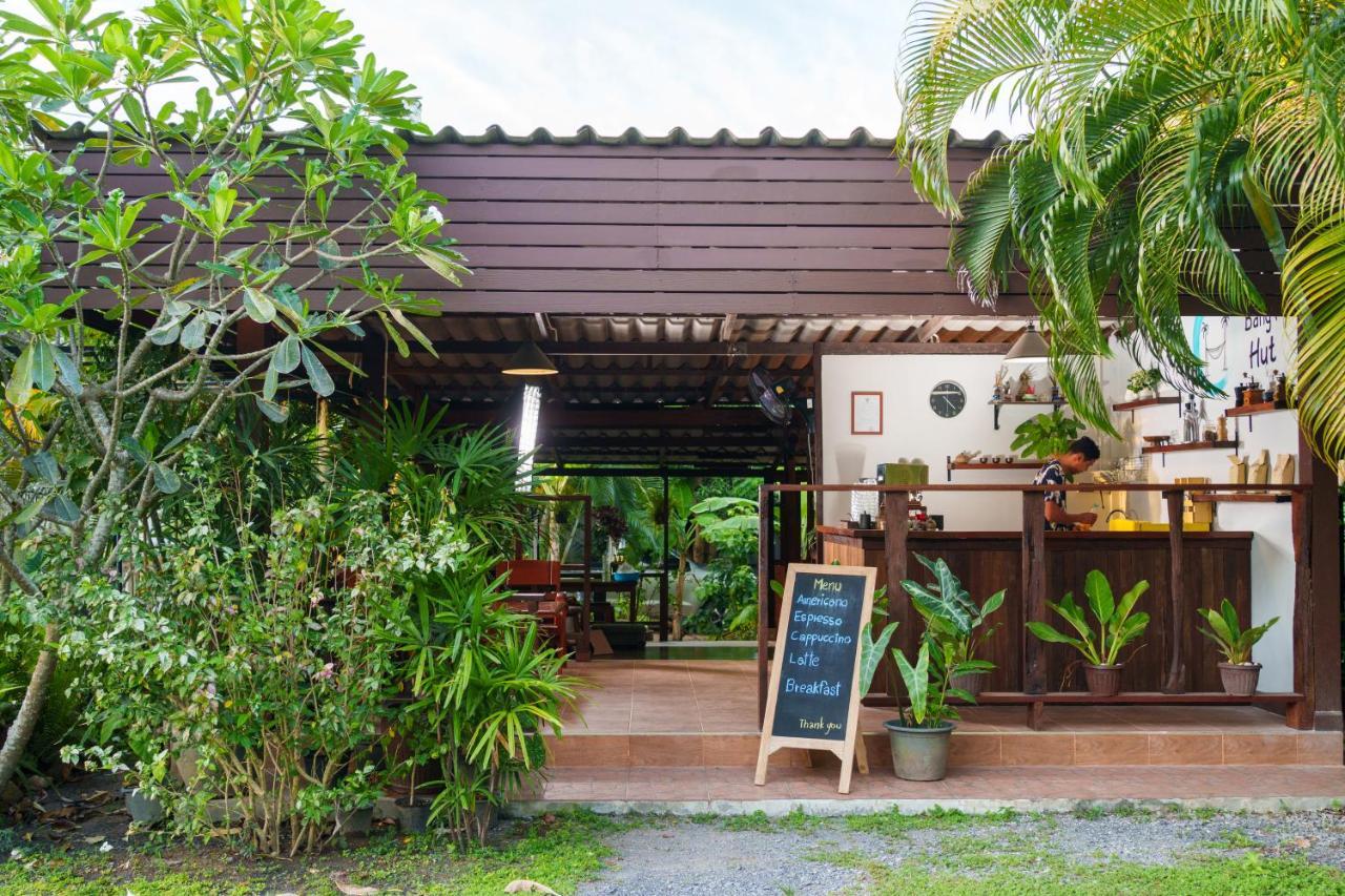 Bang Po Hut Hotel Ban Bang Po Ngoại thất bức ảnh