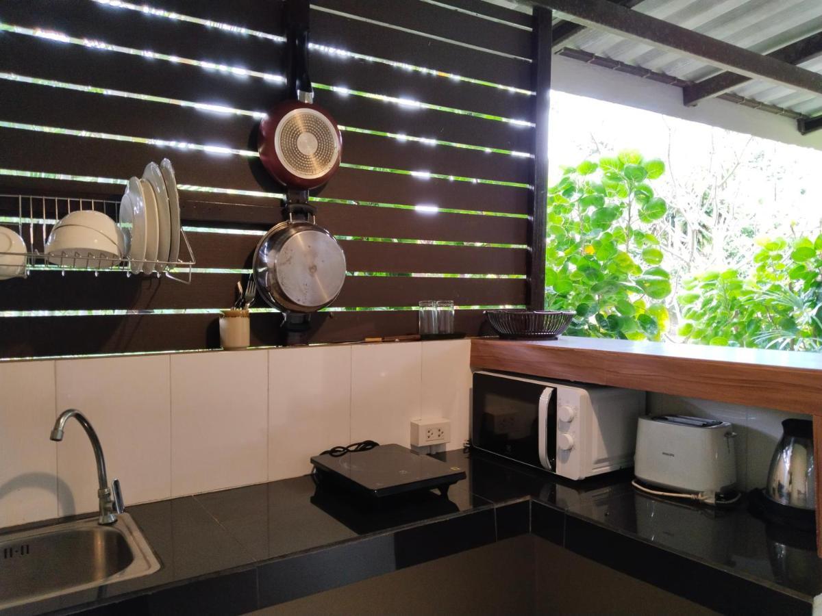 Bang Po Hut Hotel Ban Bang Po Ngoại thất bức ảnh