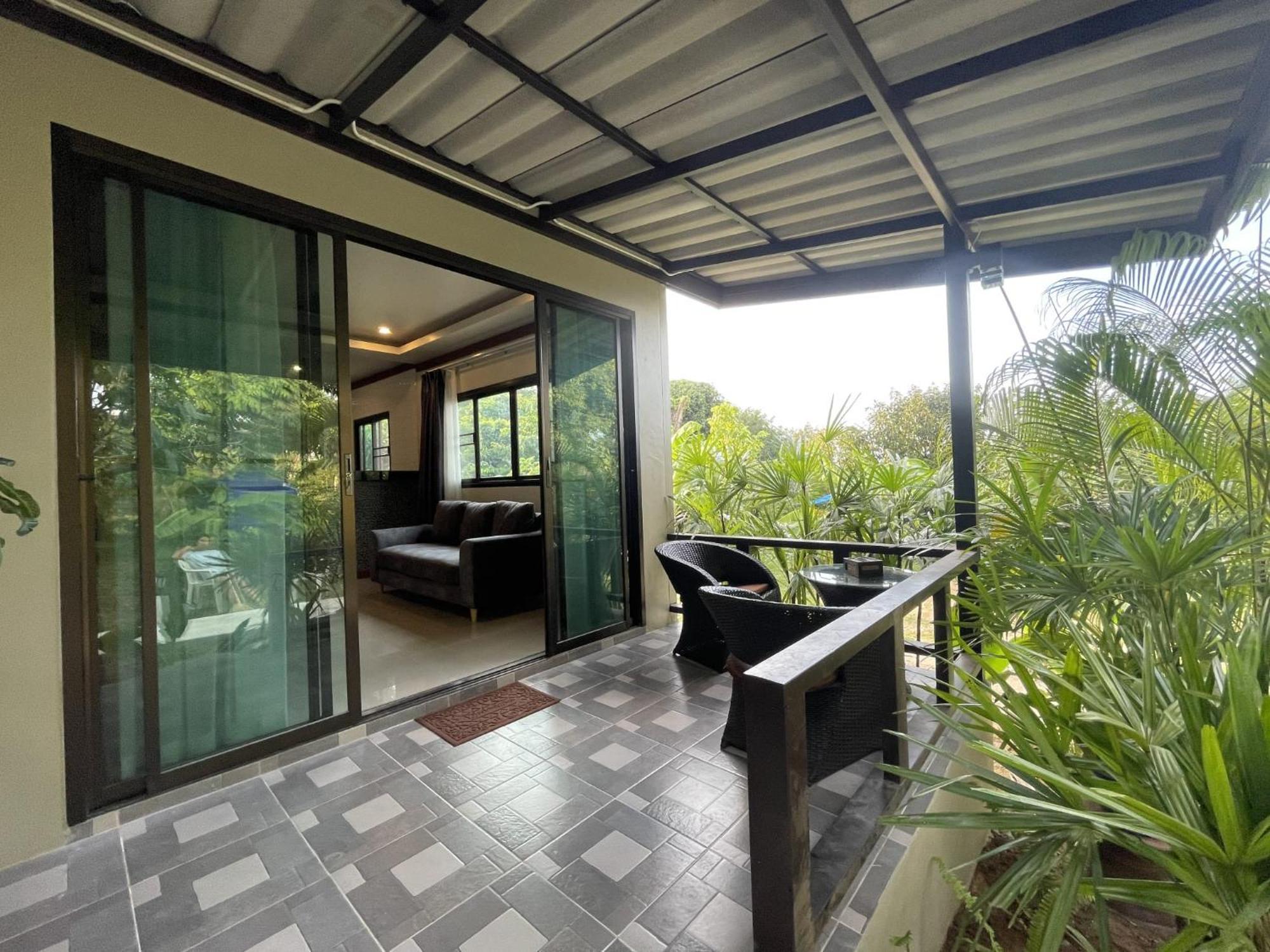 Bang Po Hut Hotel Ban Bang Po Ngoại thất bức ảnh