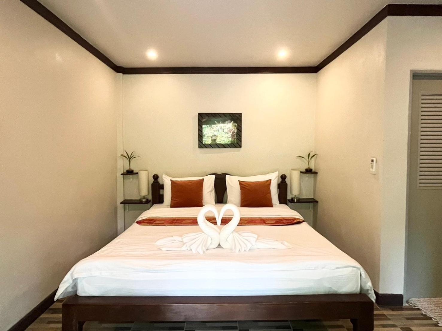 Bang Po Hut Hotel Ban Bang Po Ngoại thất bức ảnh