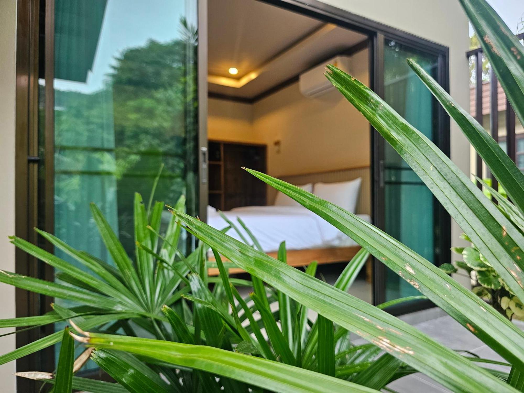 Bang Po Hut Hotel Ban Bang Po Ngoại thất bức ảnh