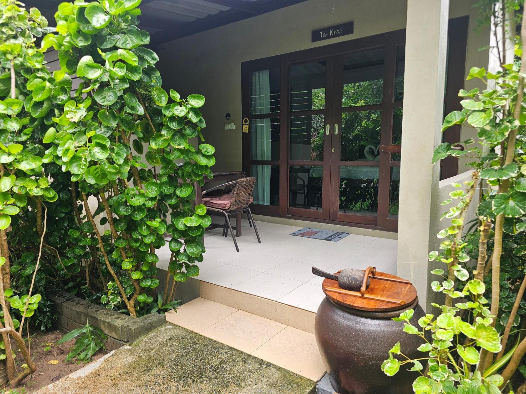 Bang Po Hut Hotel Ban Bang Po Ngoại thất bức ảnh