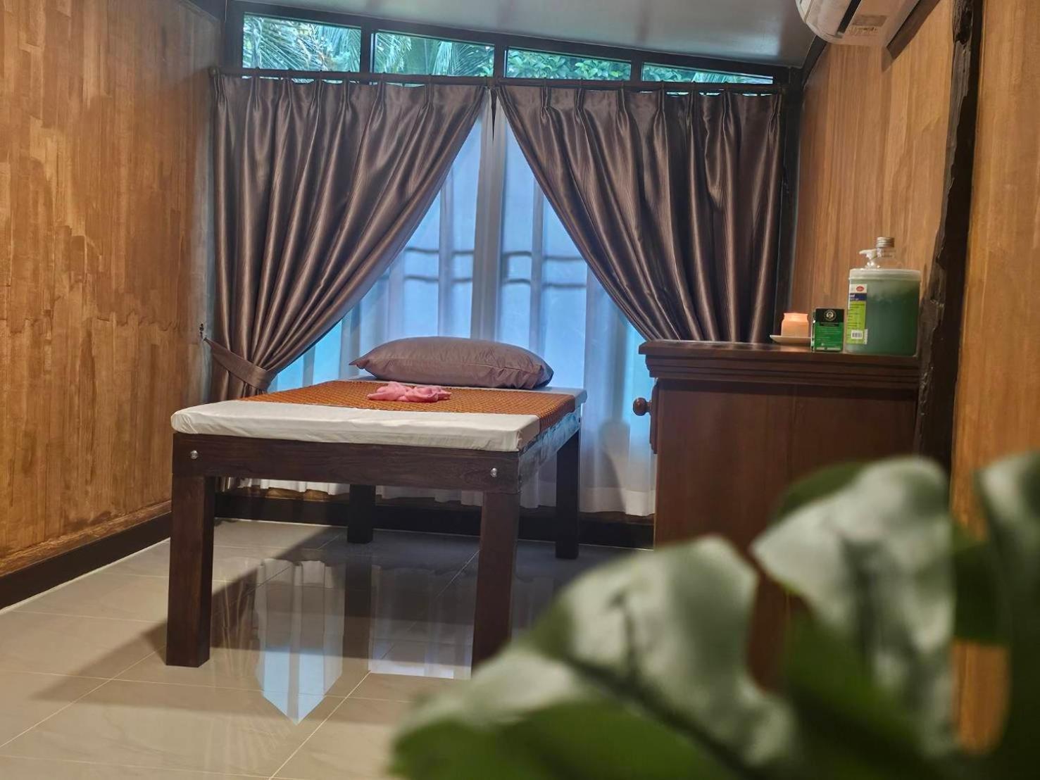 Bang Po Hut Hotel Ban Bang Po Ngoại thất bức ảnh