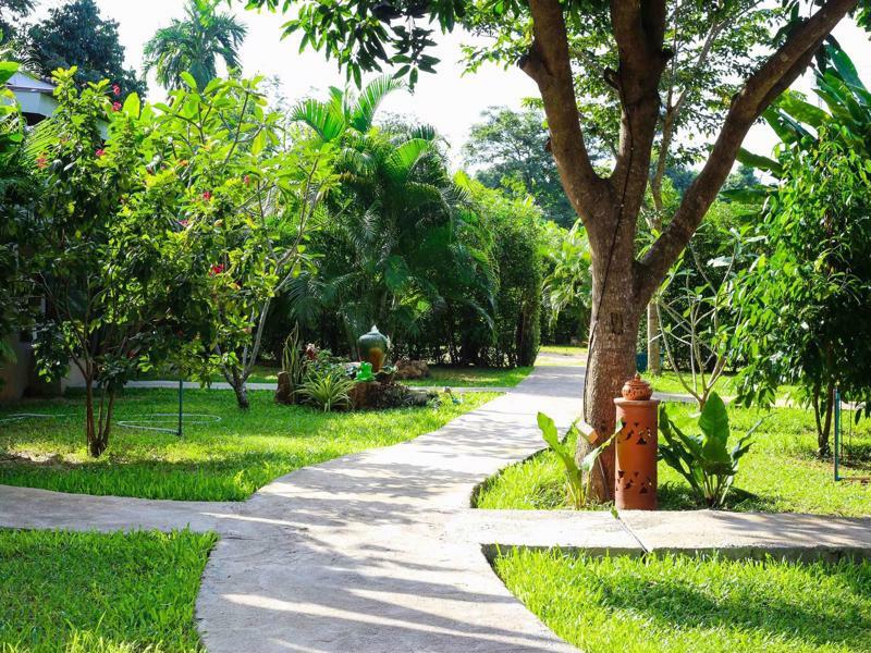 Bang Po Hut Hotel Ban Bang Po Ngoại thất bức ảnh